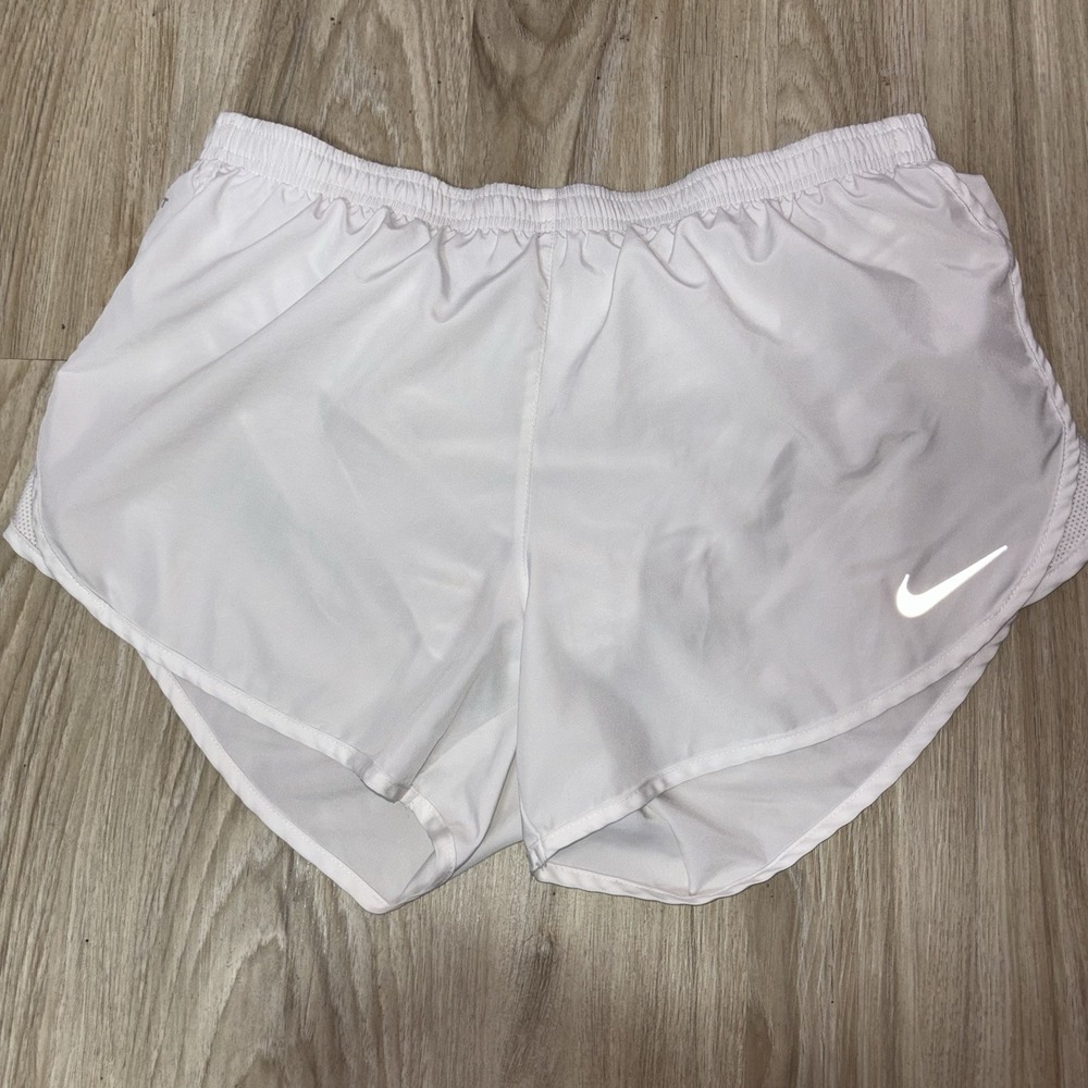Nike Dri Fit Running Shorts Womens Medium White Athletic Gym Lightweight